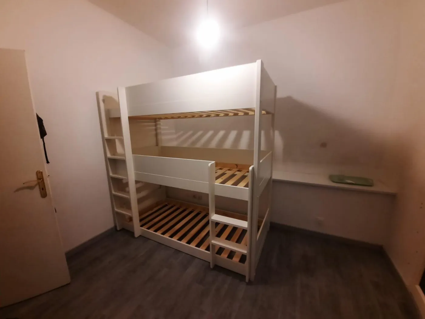 Lit superposé trois couchages monté par AS Transports